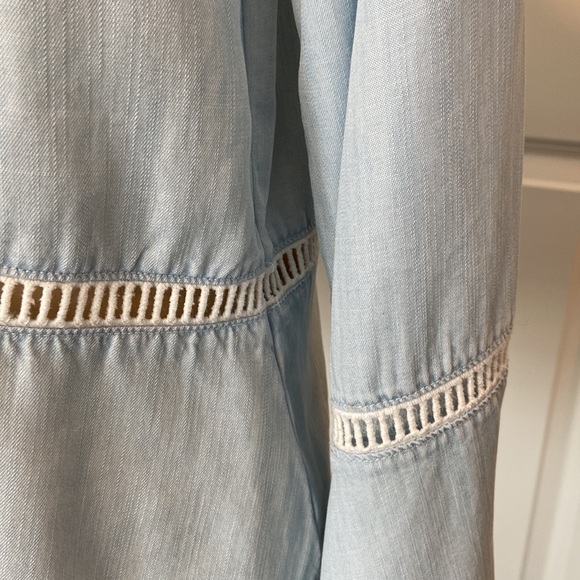 Pretty Blue Tunic by Cloth 8 Stone, Long Sleeved, Unique Details, Ladies Medium - Picture 5 of 6